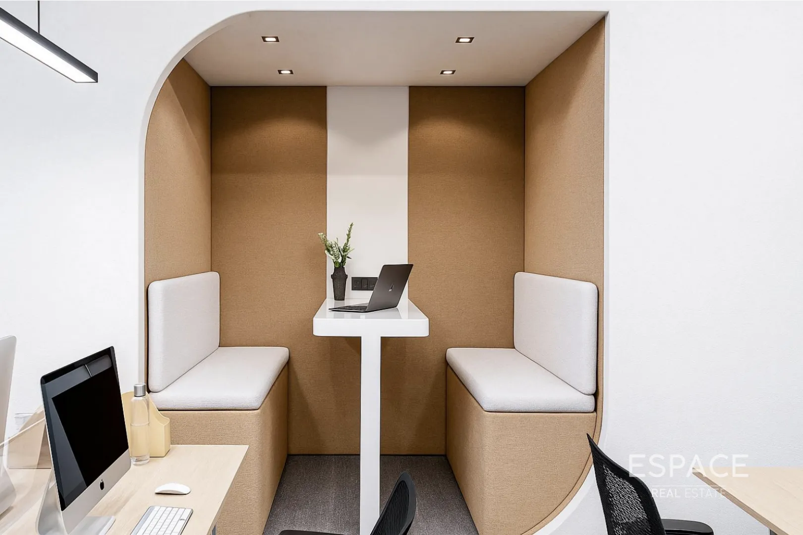 single static gallery