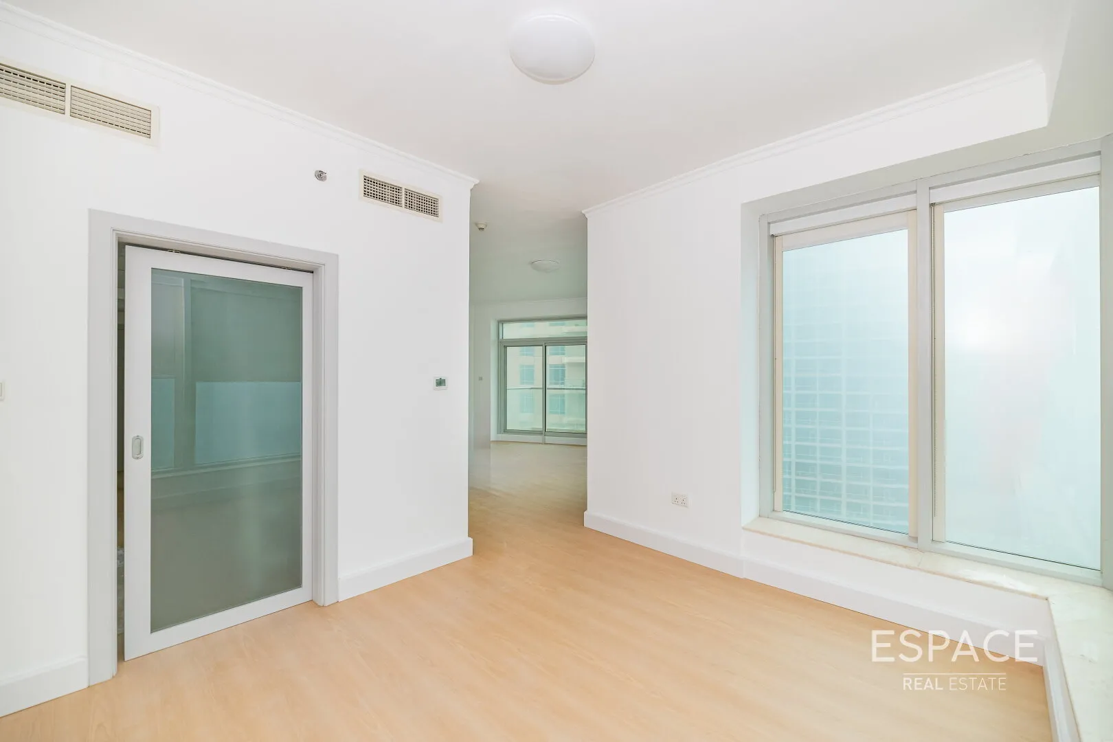 single static gallery