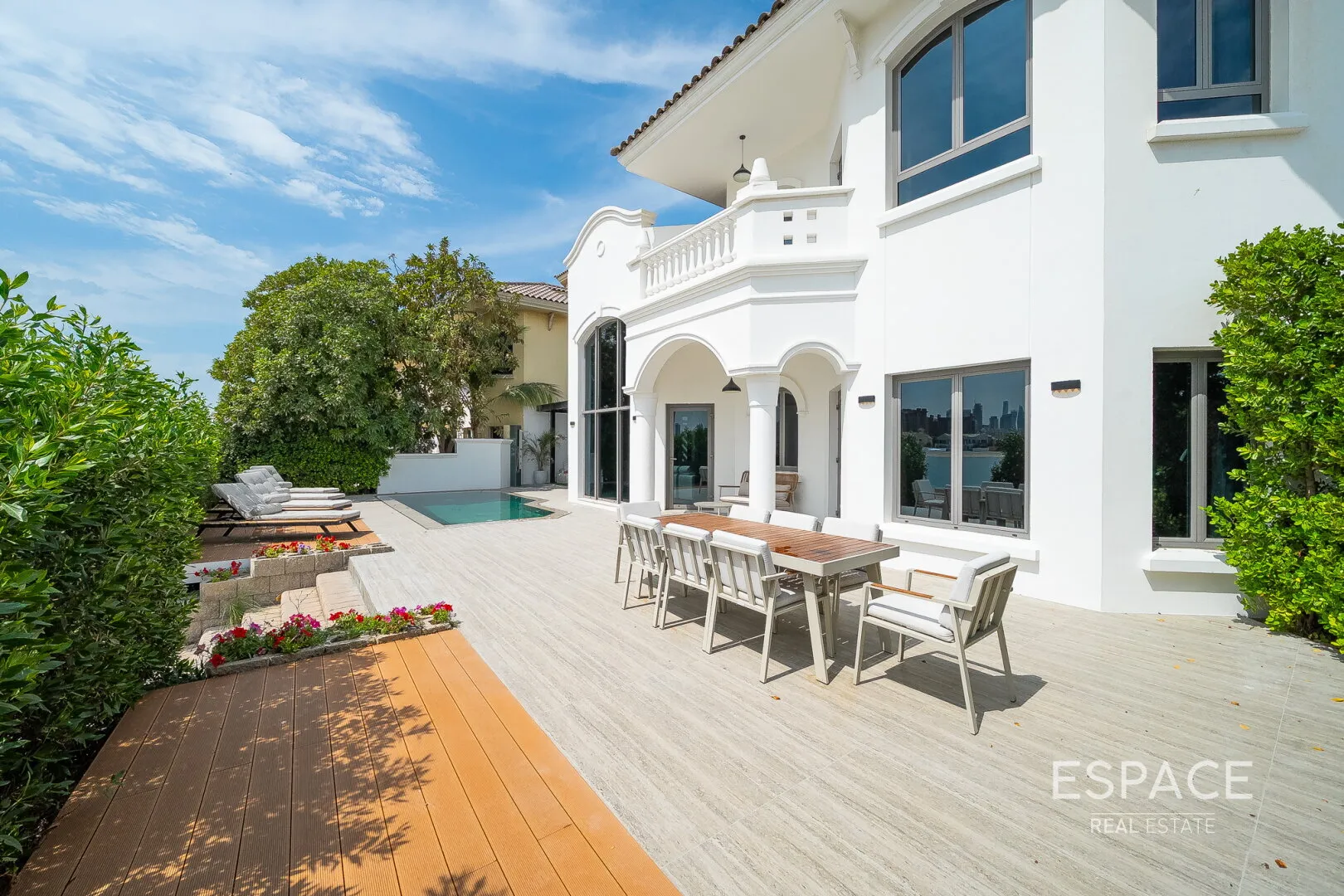 single static gallery