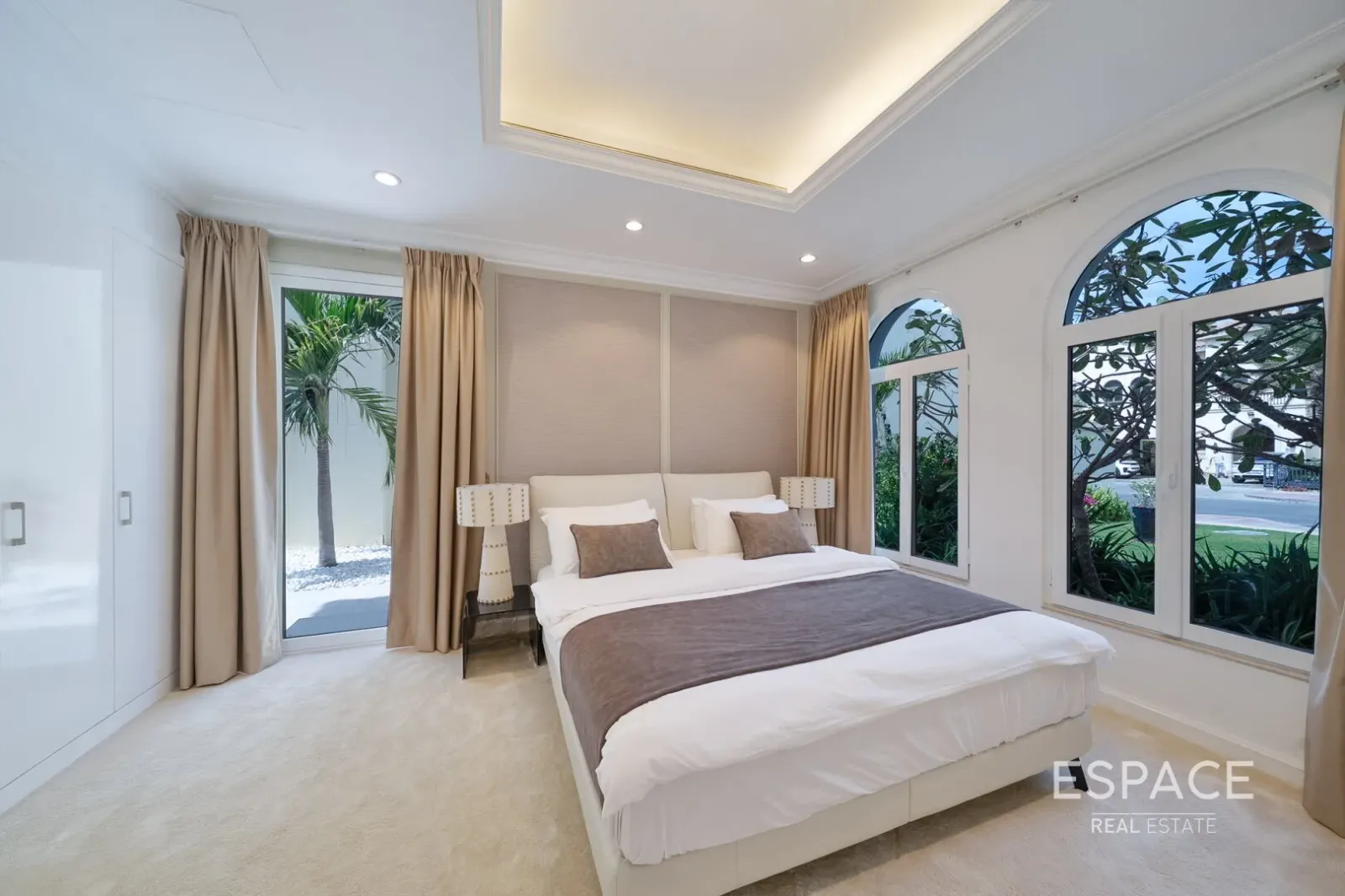 PropertiesGalleryCamera