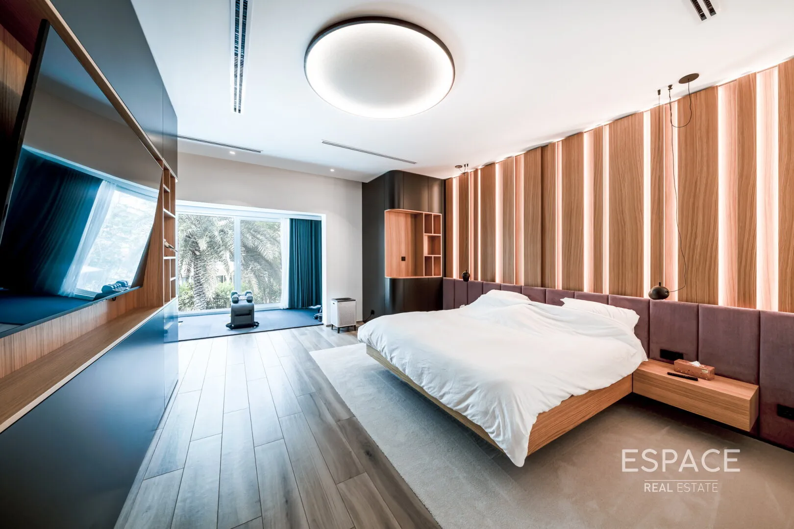 PropertiesGalleryCamera