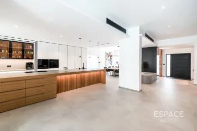 Green Community West, Green Community, Dubai - Espace