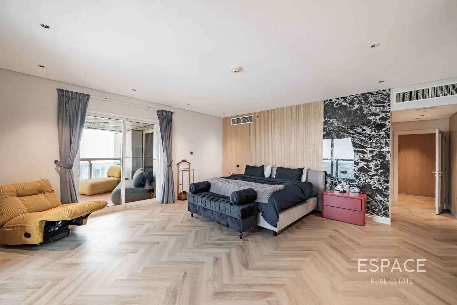 PropertiesGalleryCamera