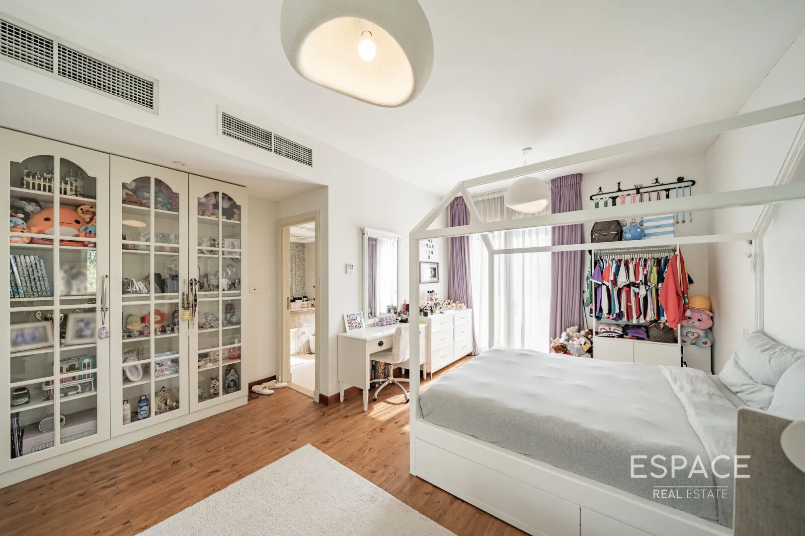 PropertiesGalleryCamera
