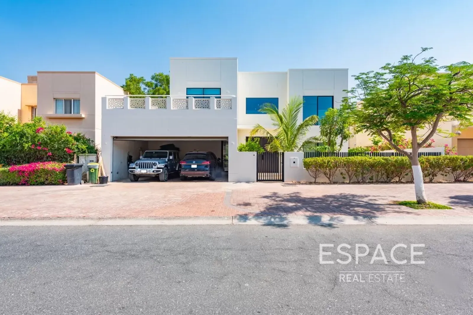 PropertiesGalleryCamera