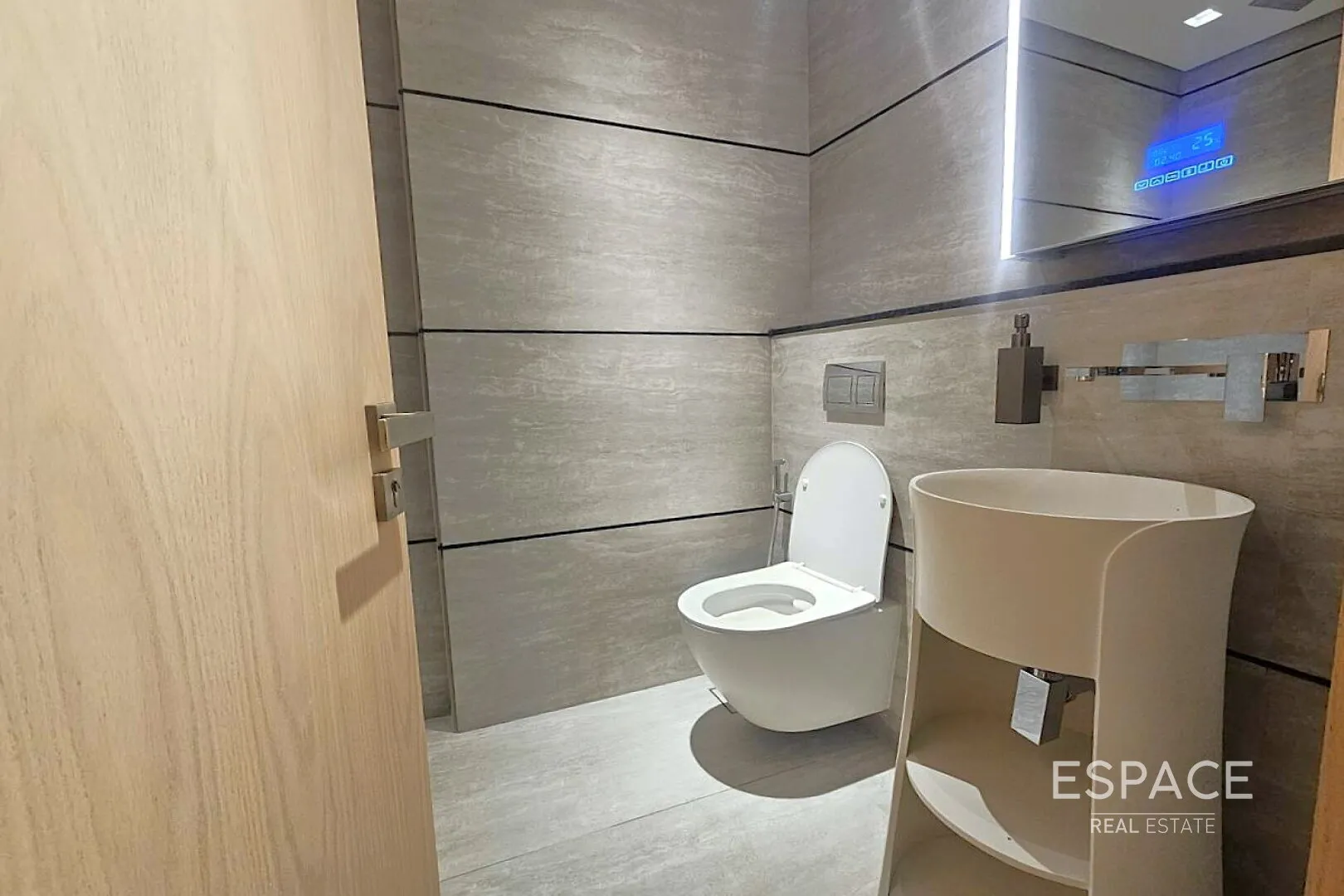 PropertiesGalleryCamera