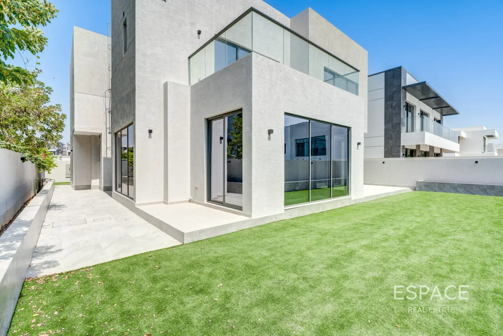 PropertiesGalleryCamera