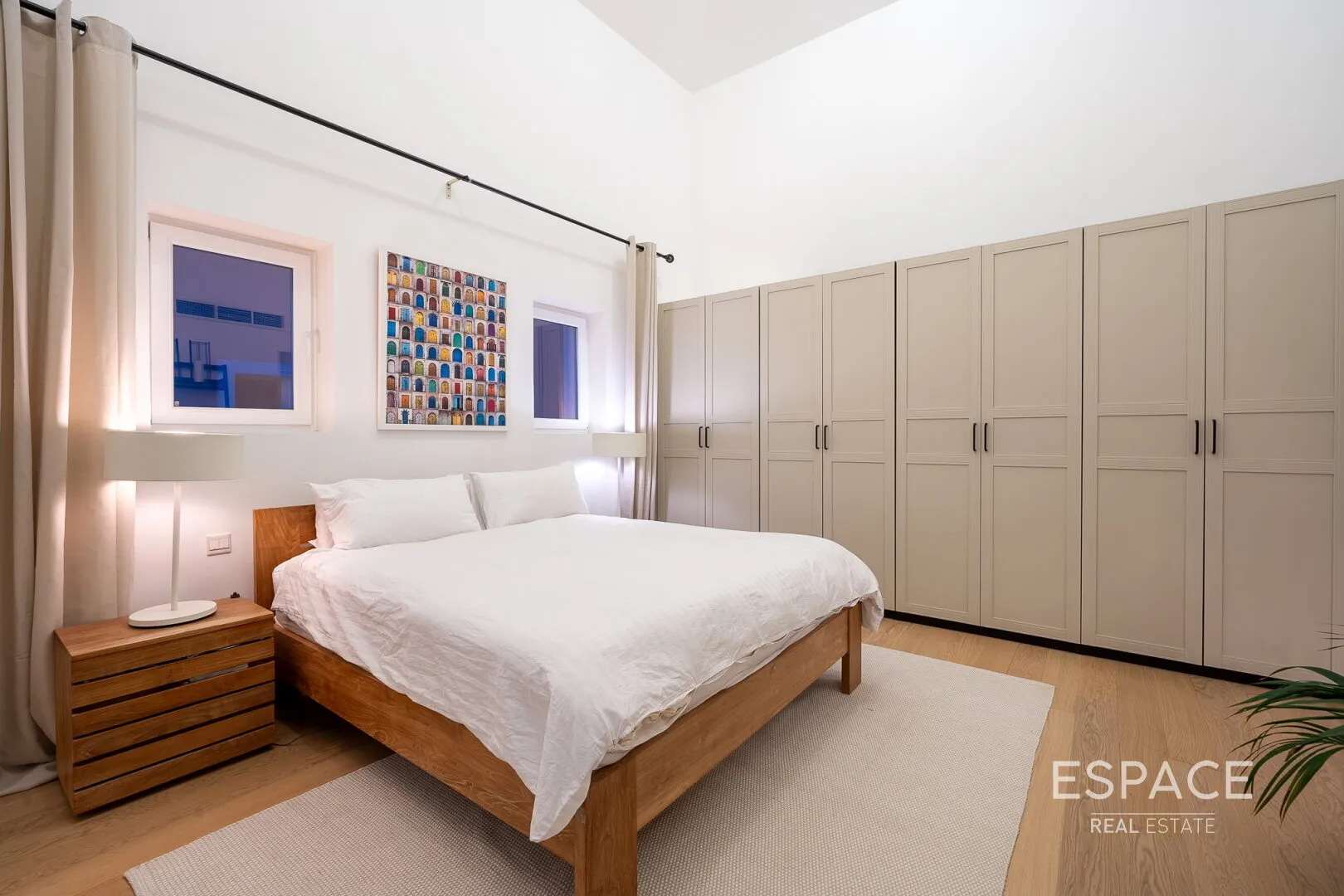 PropertiesGalleryCamera