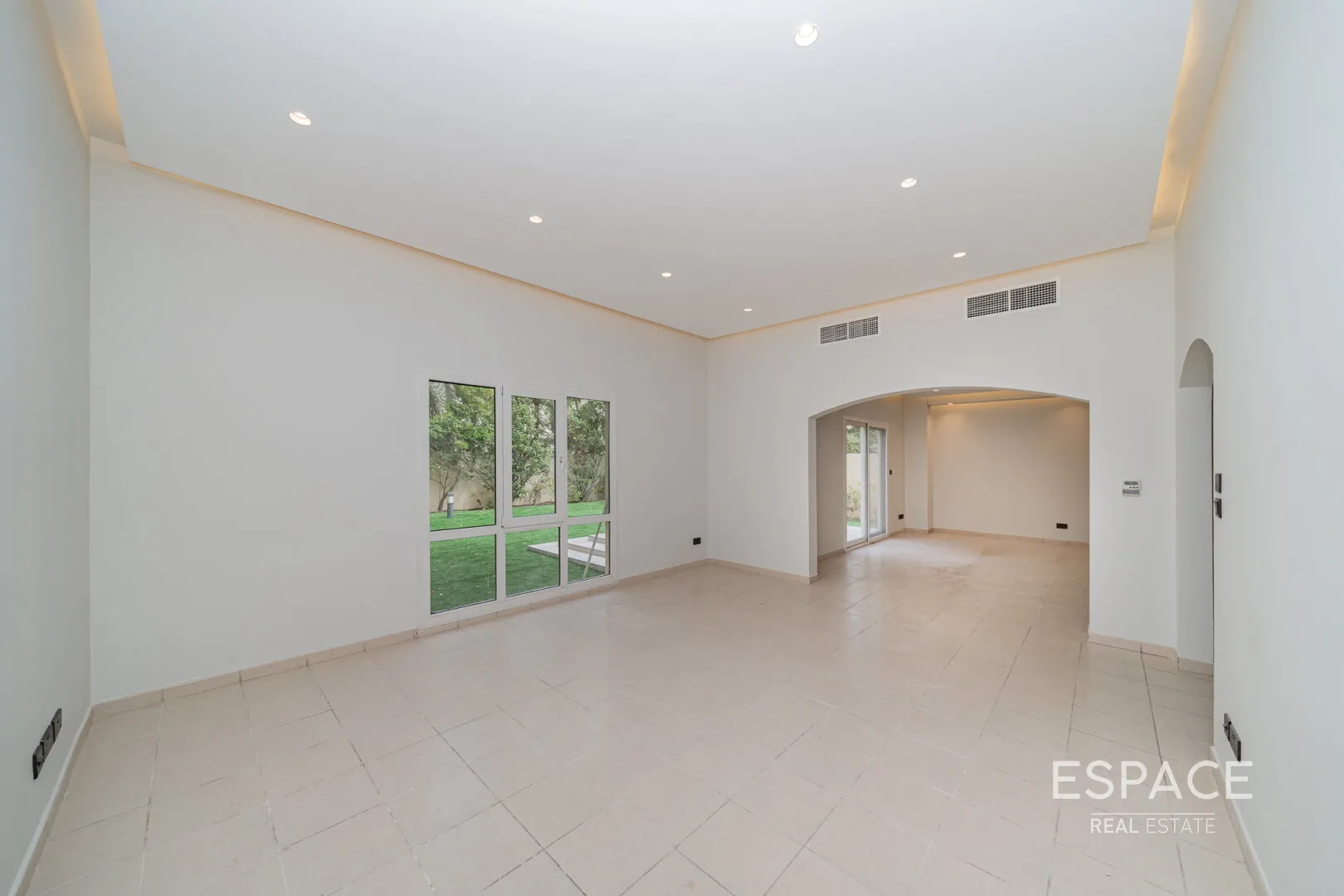 single static gallery