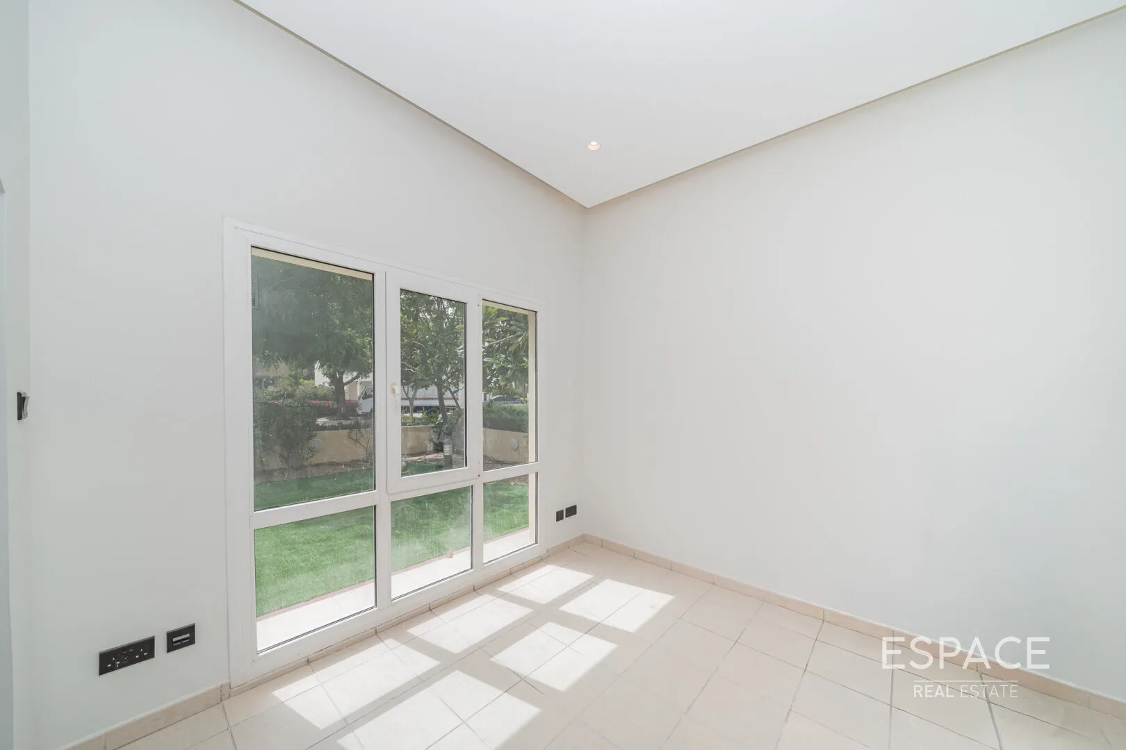 single static gallery