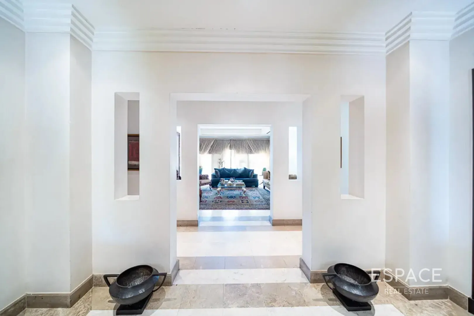 single static gallery