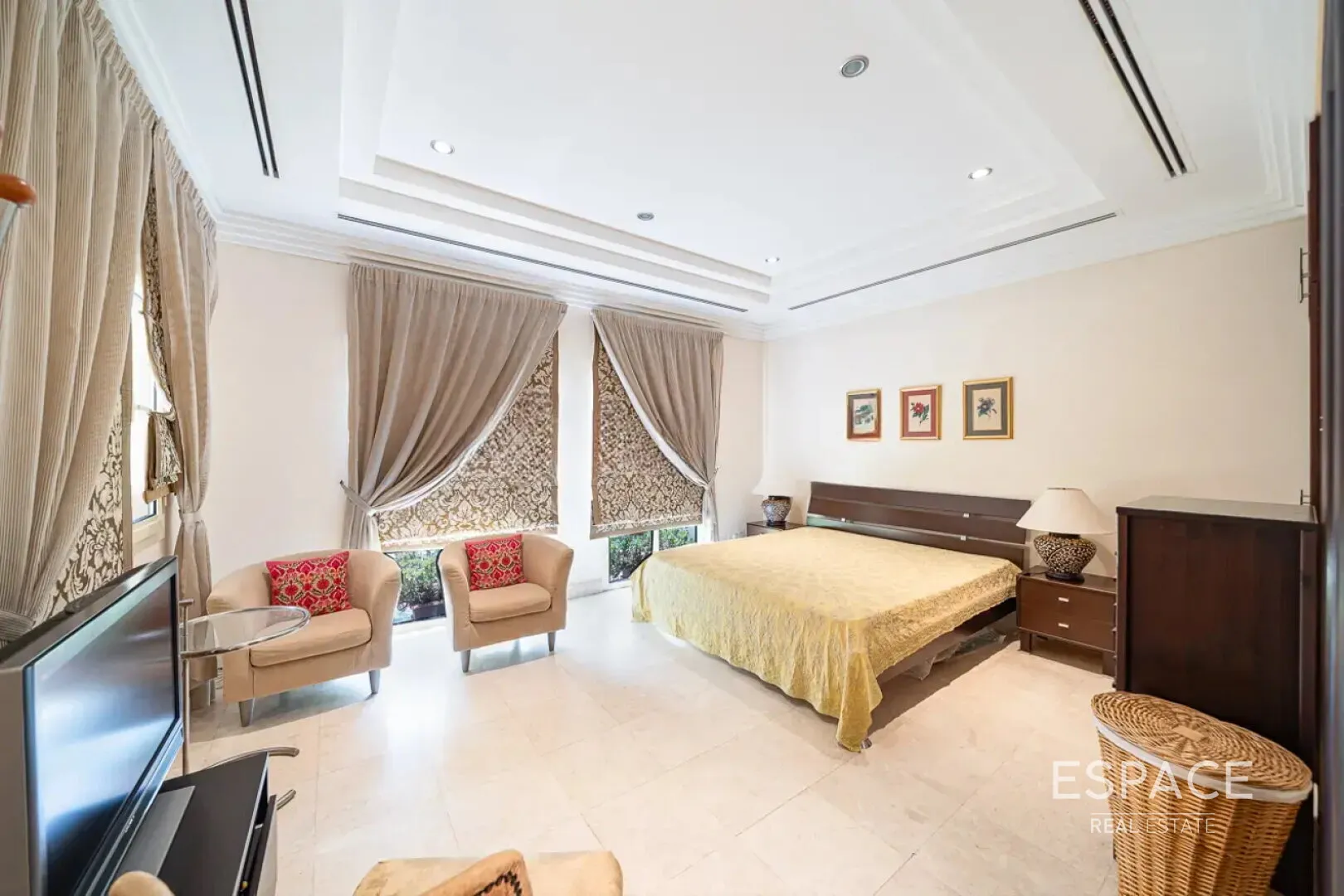 PropertiesGalleryCamera