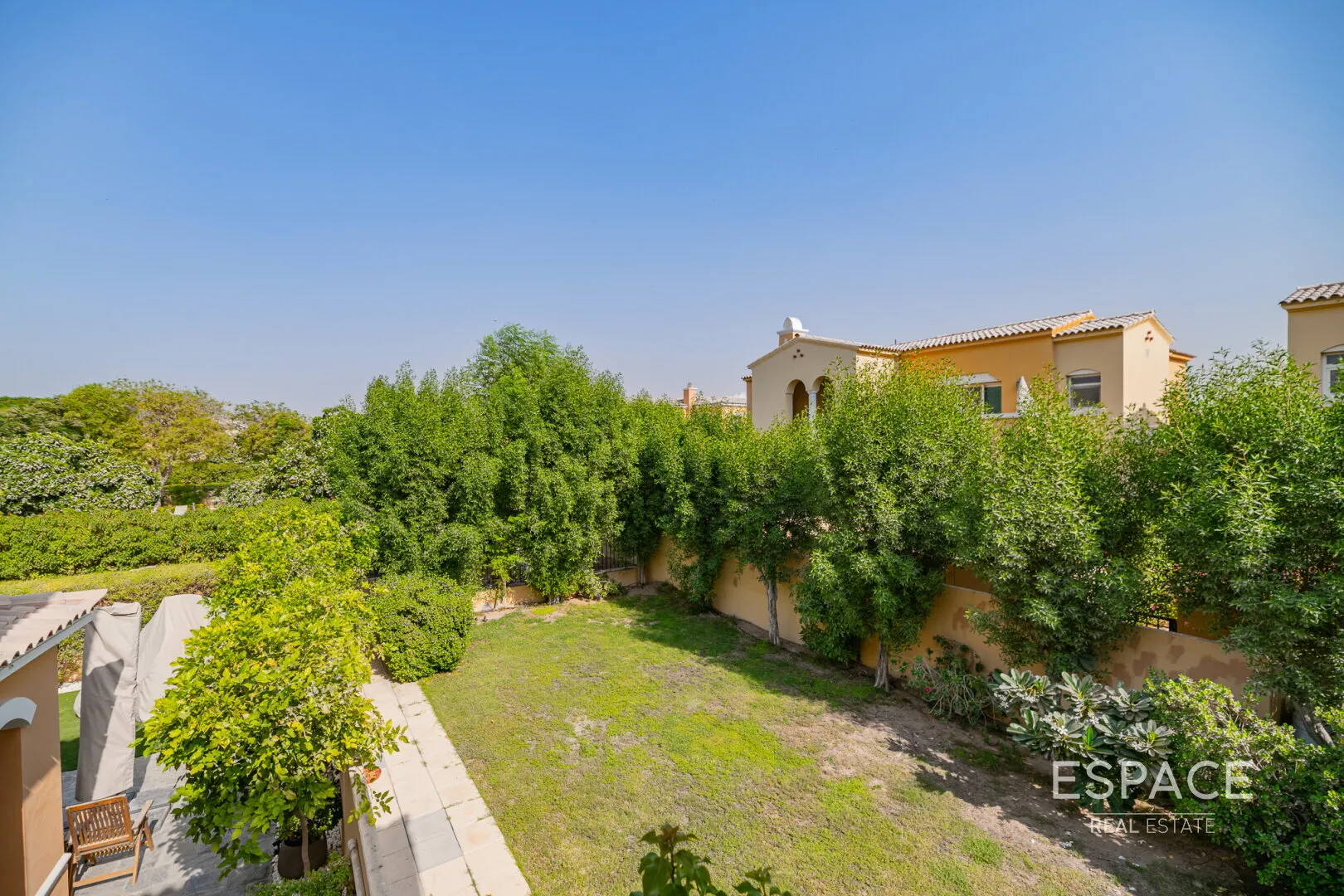 PropertiesGalleryCamera