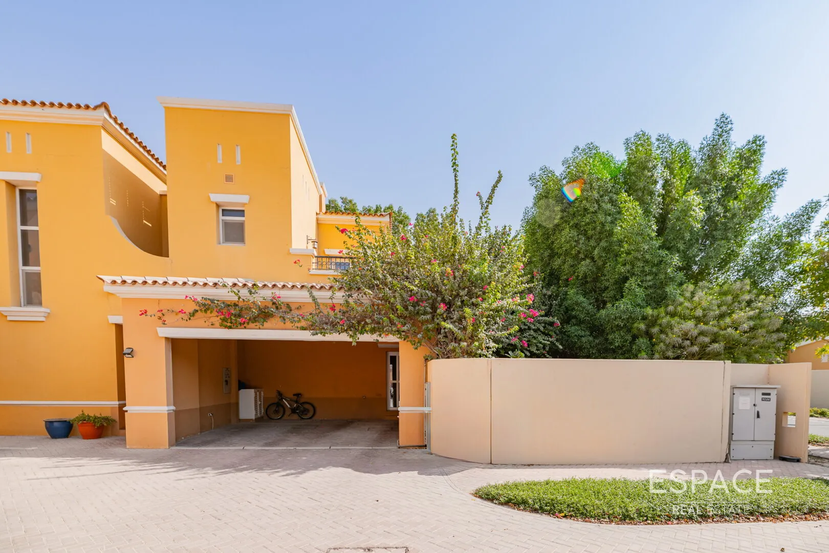 PropertiesGalleryCamera