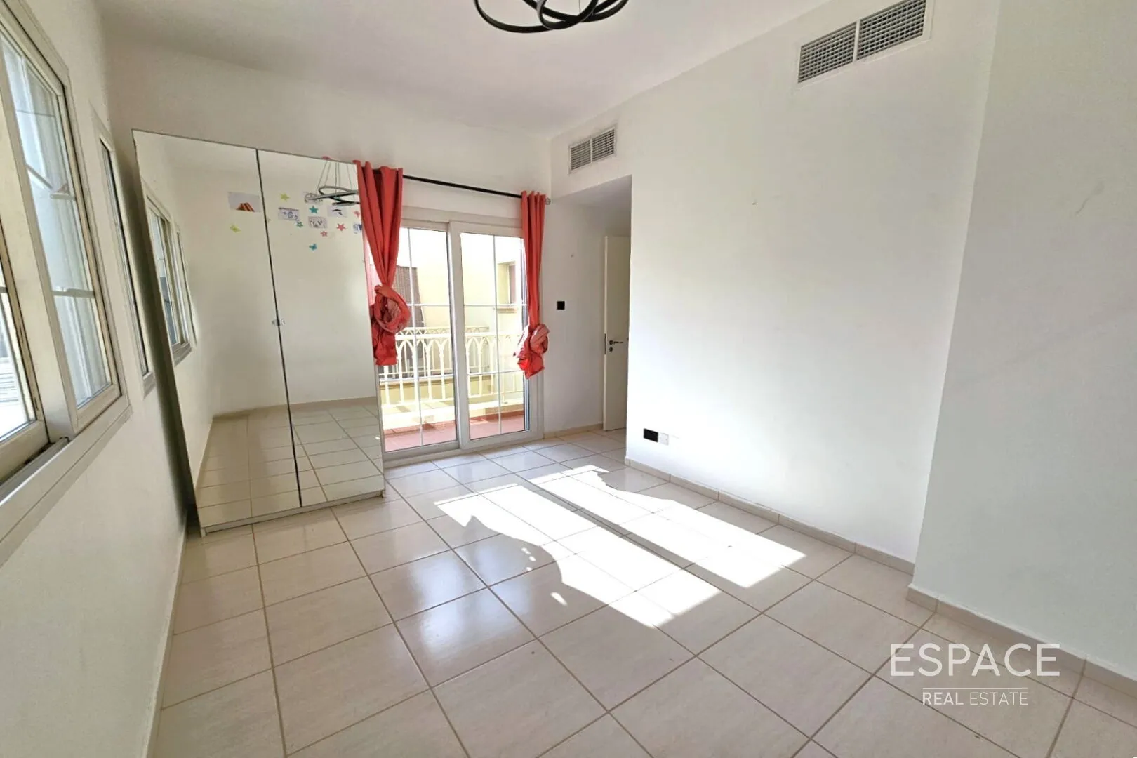 single static gallery