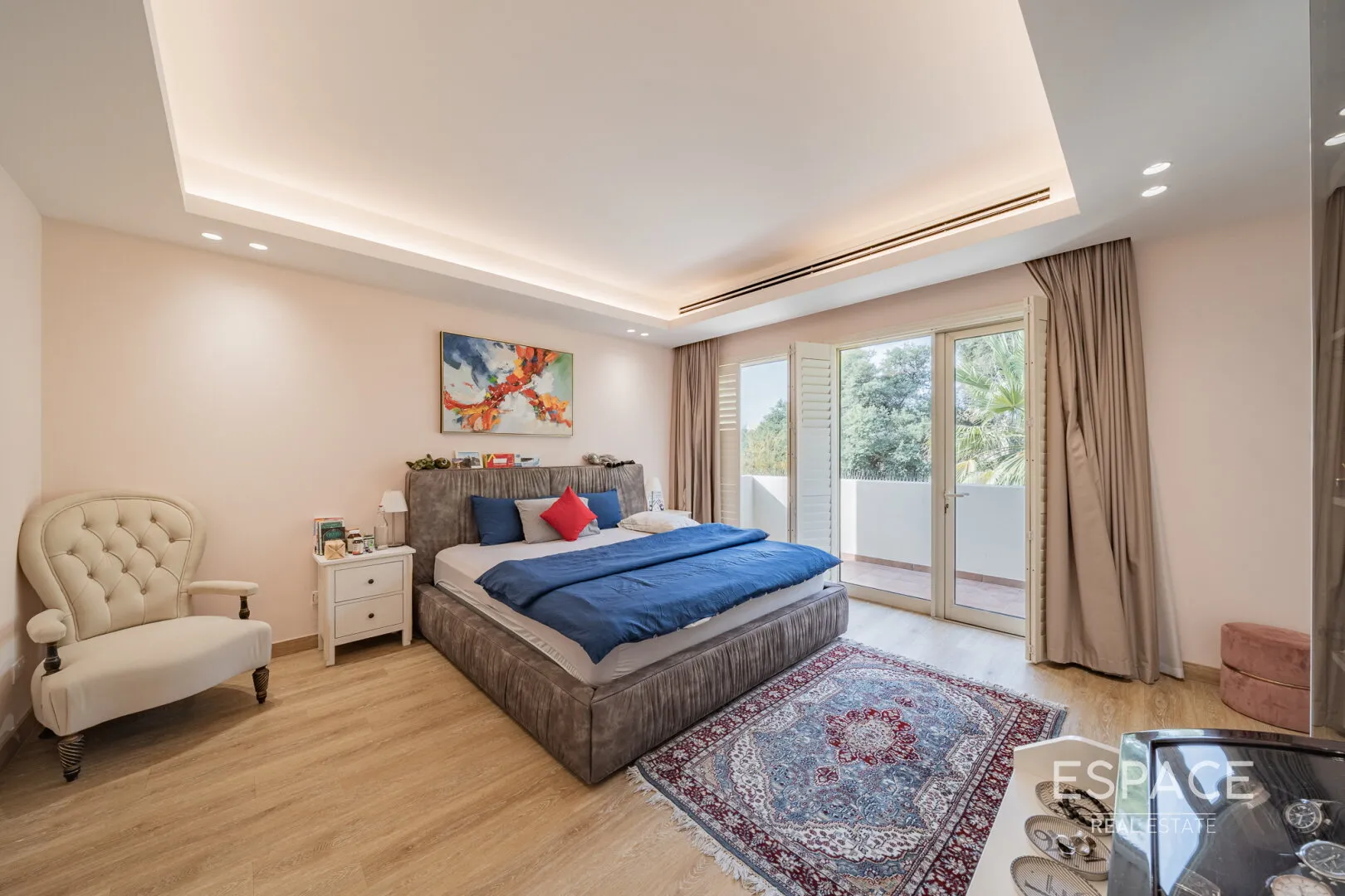 PropertiesGalleryCamera