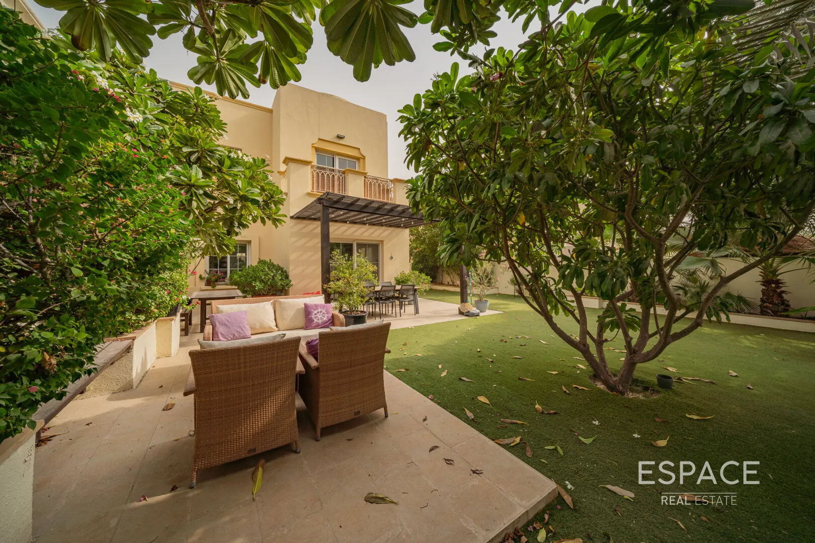 single static gallery