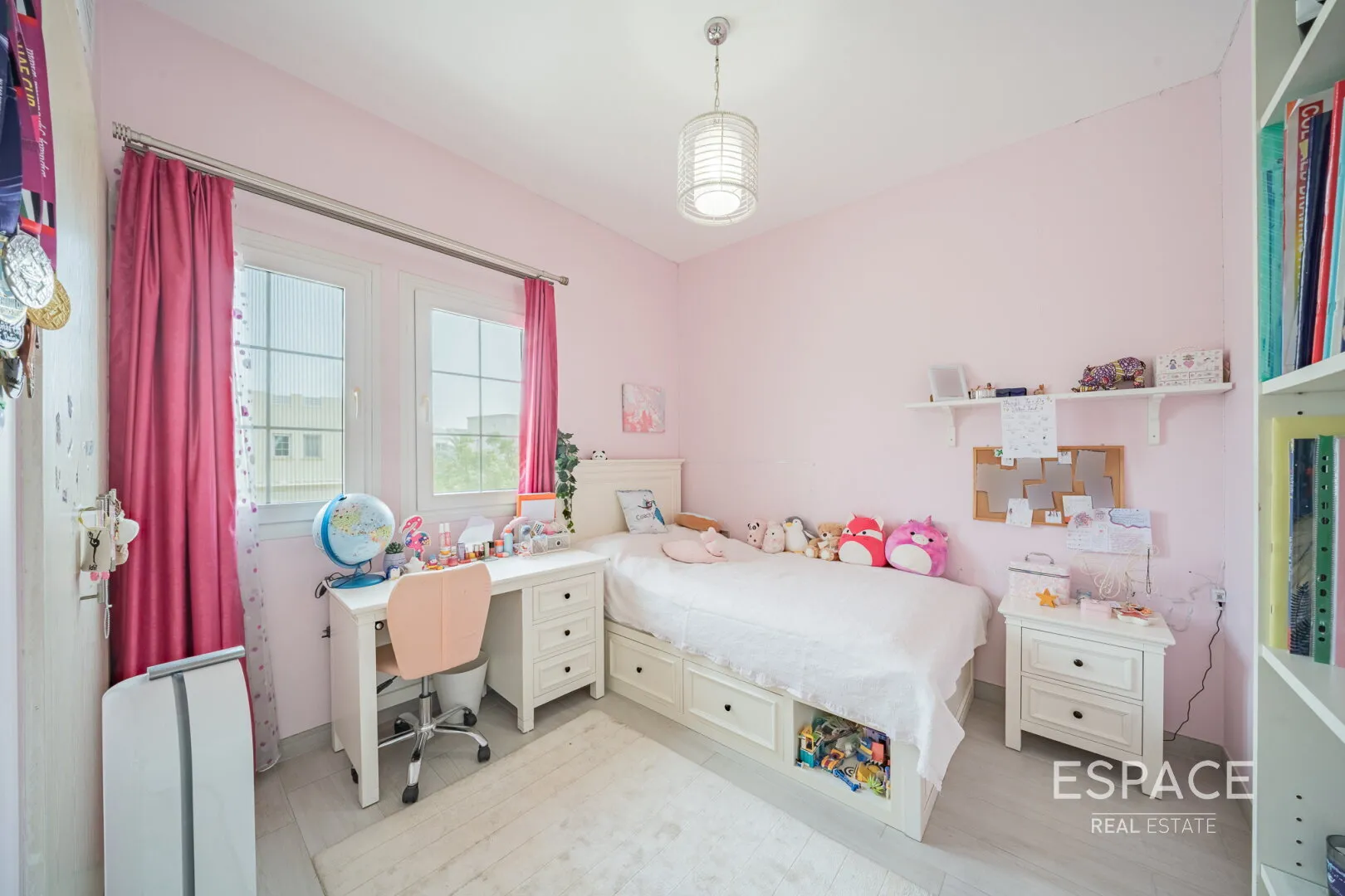 single static gallery