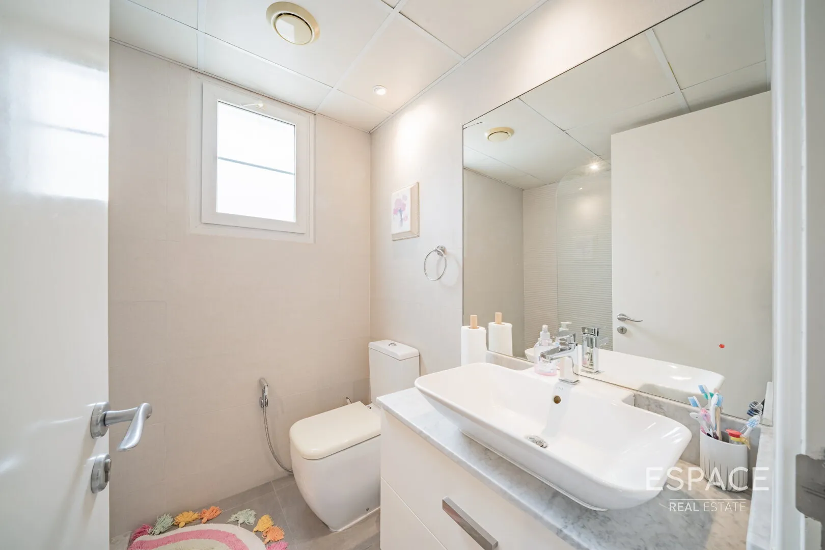 single static gallery