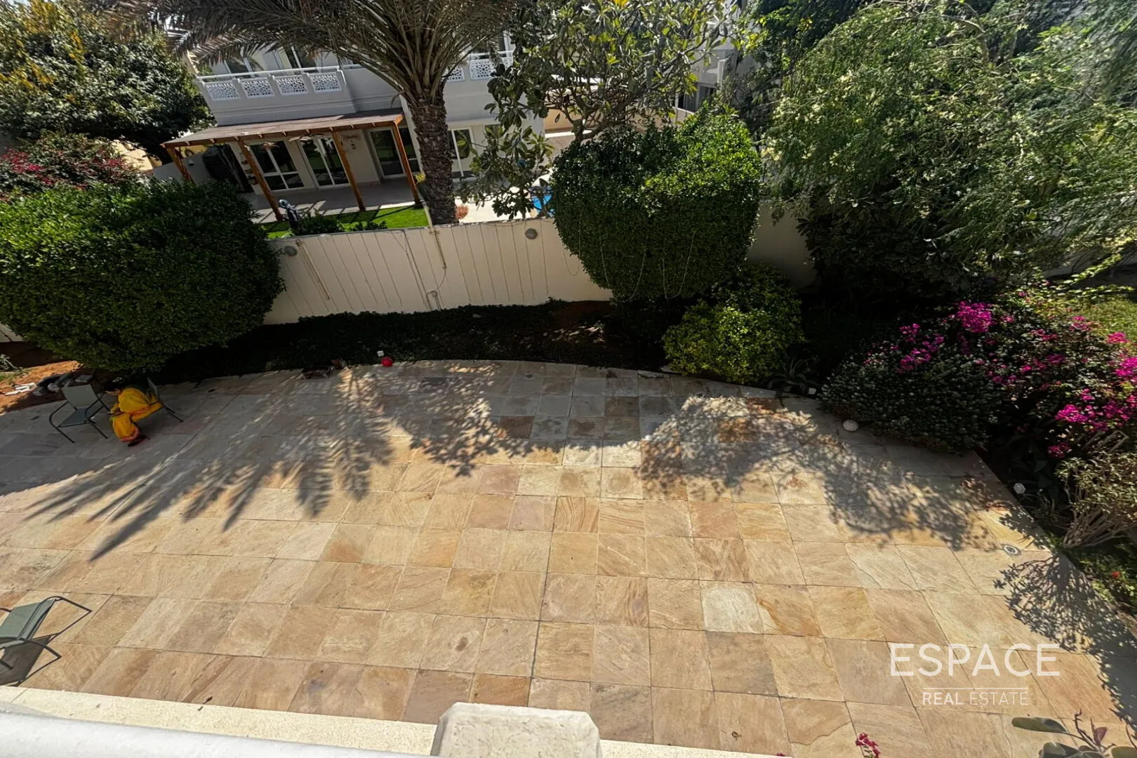 PropertiesGalleryCamera