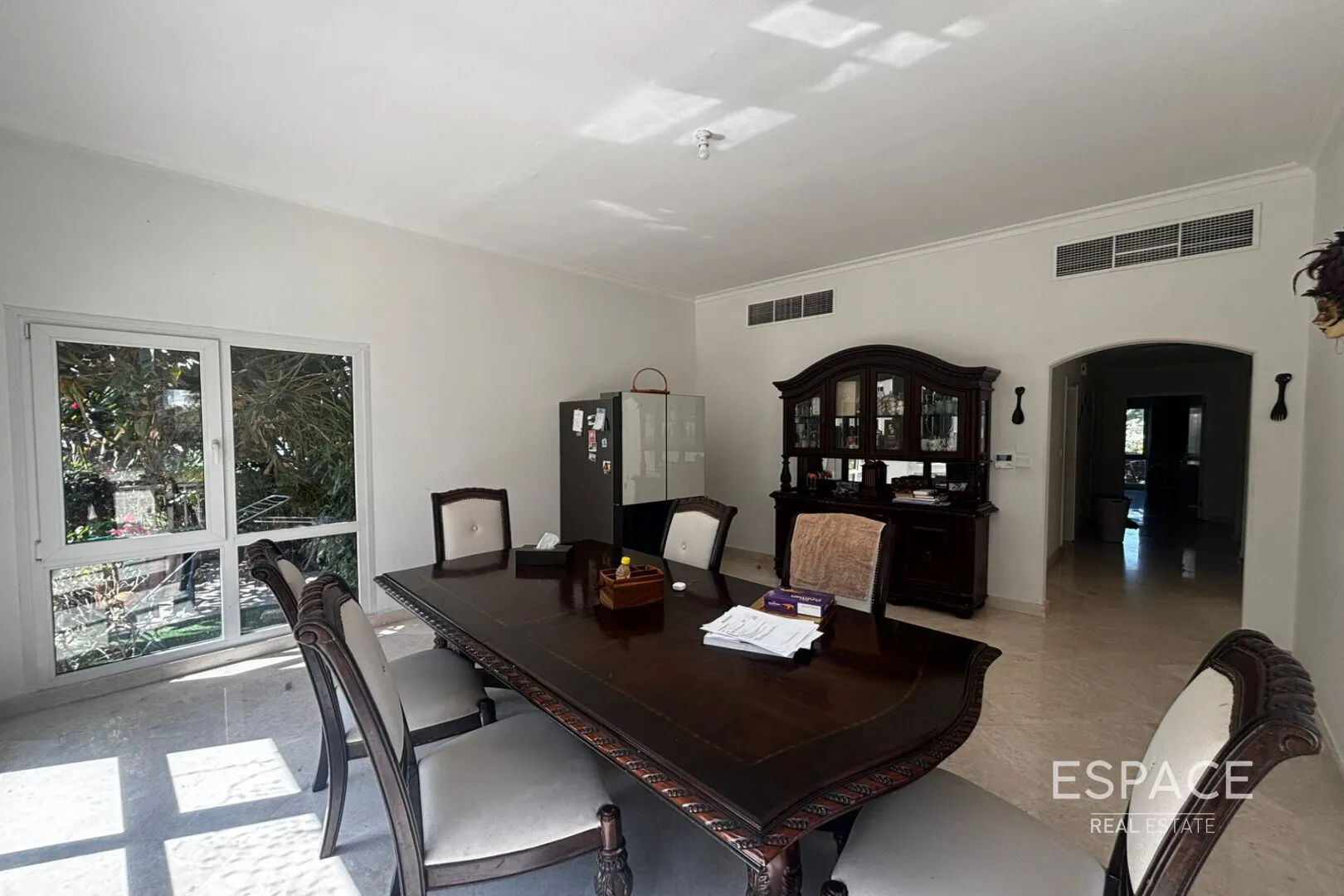 single static gallery