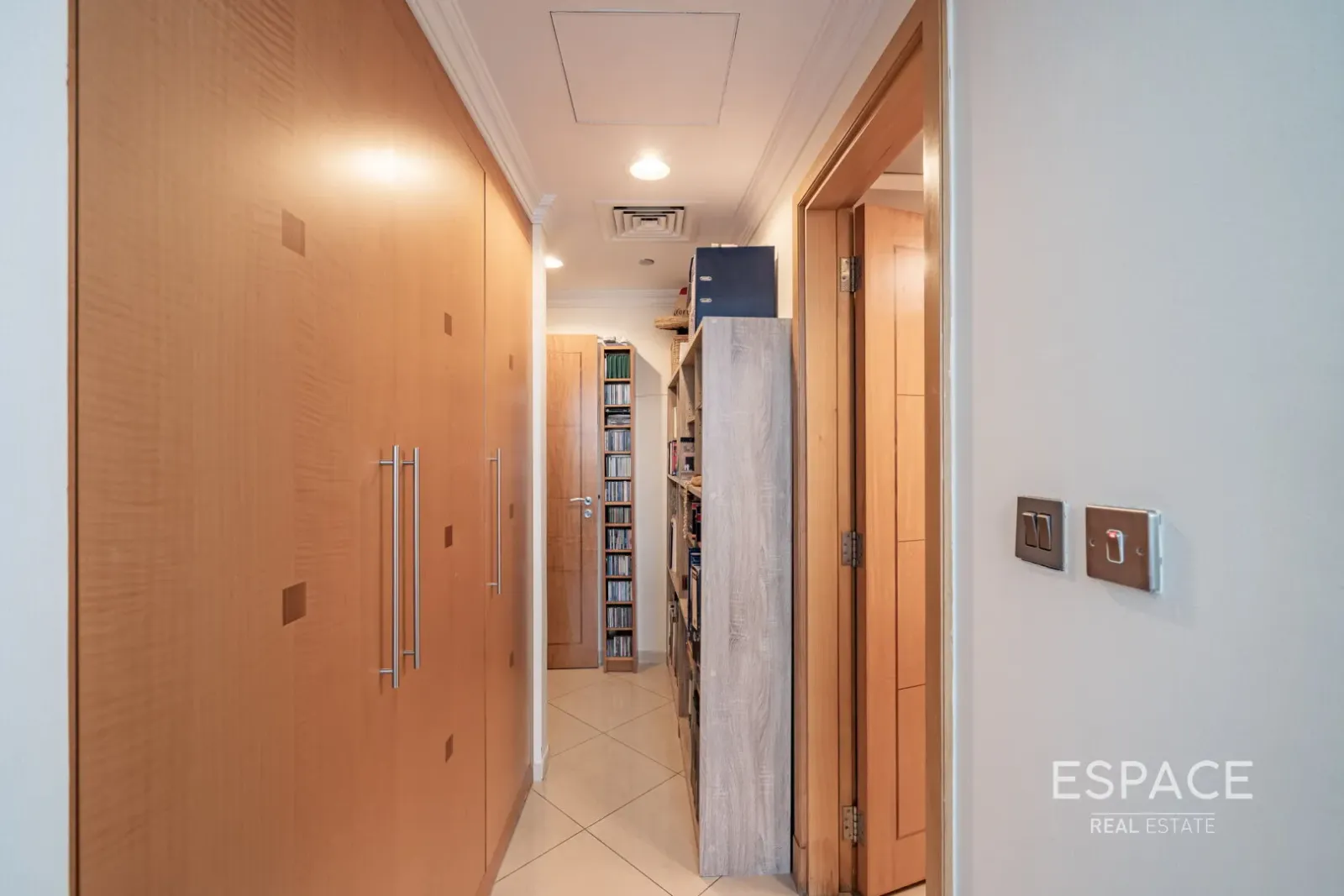 PropertiesGalleryCamera