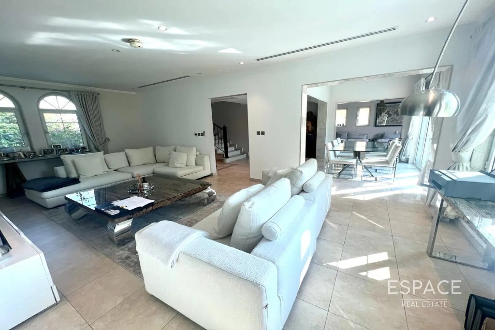 PropertiesGalleryCamera