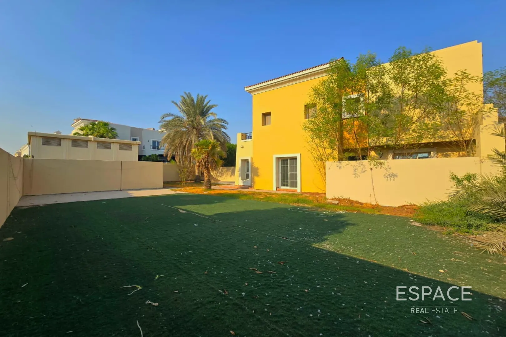 PropertiesGalleryCamera