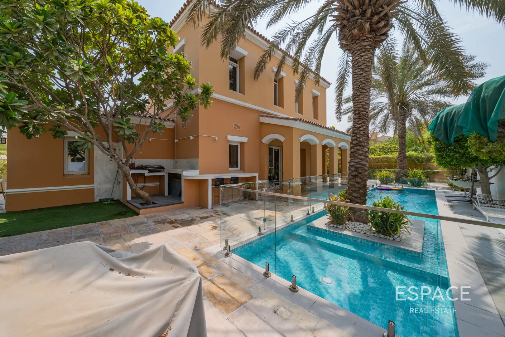 PropertiesGalleryCamera