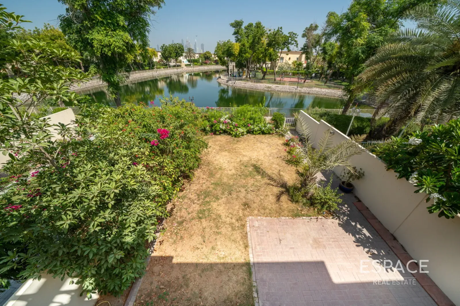 PropertiesGalleryCamera