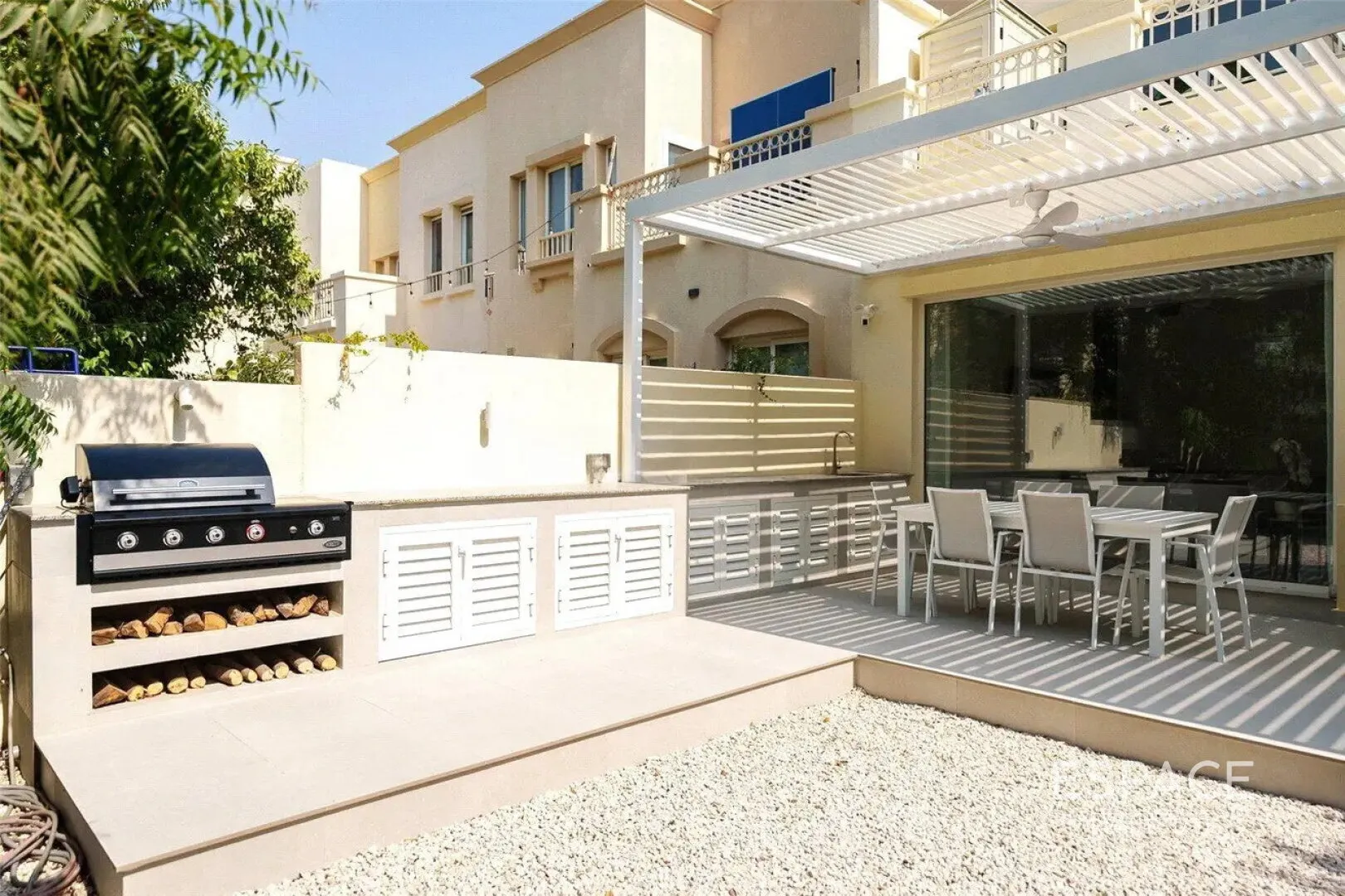 PropertiesGalleryCamera