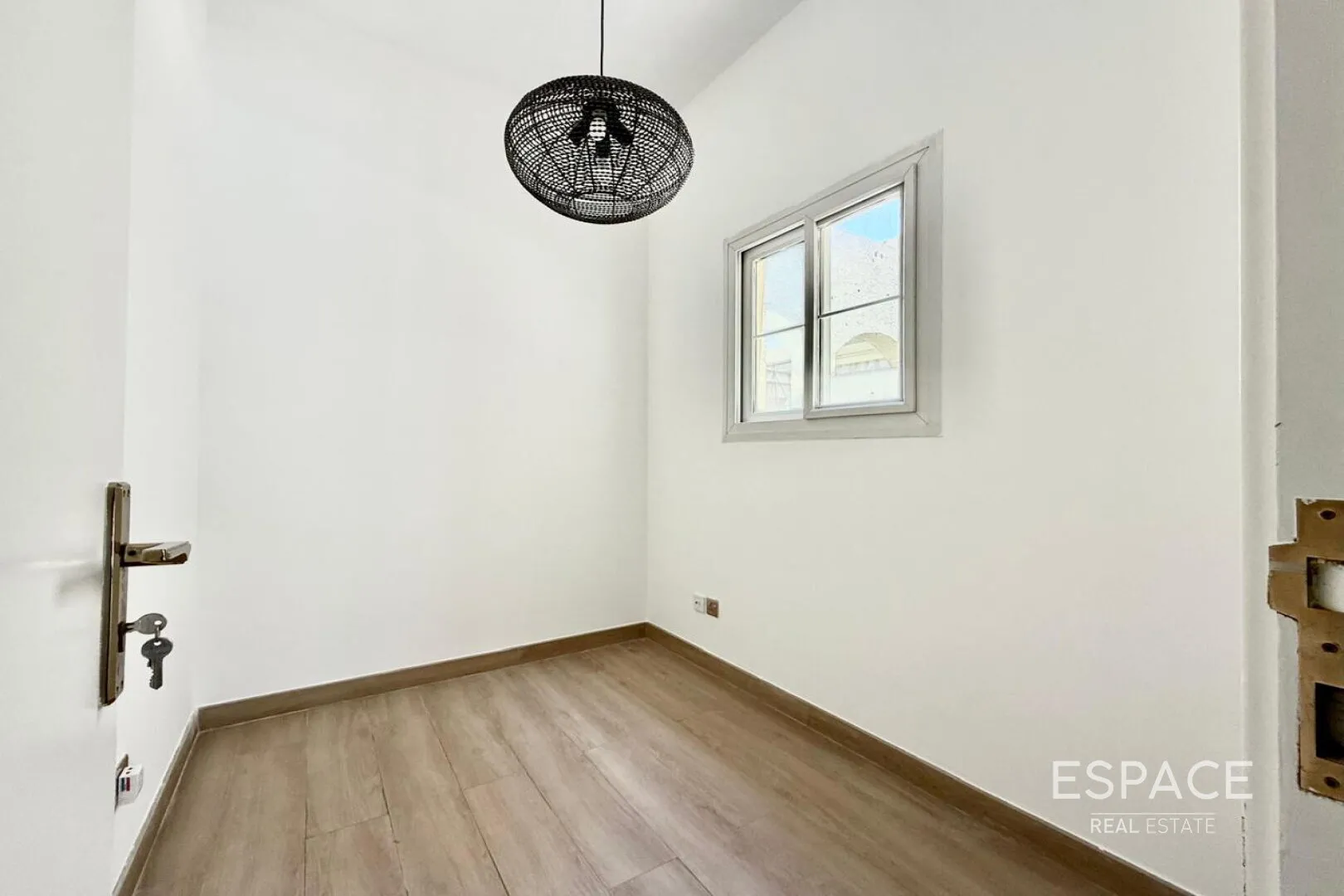 single static gallery