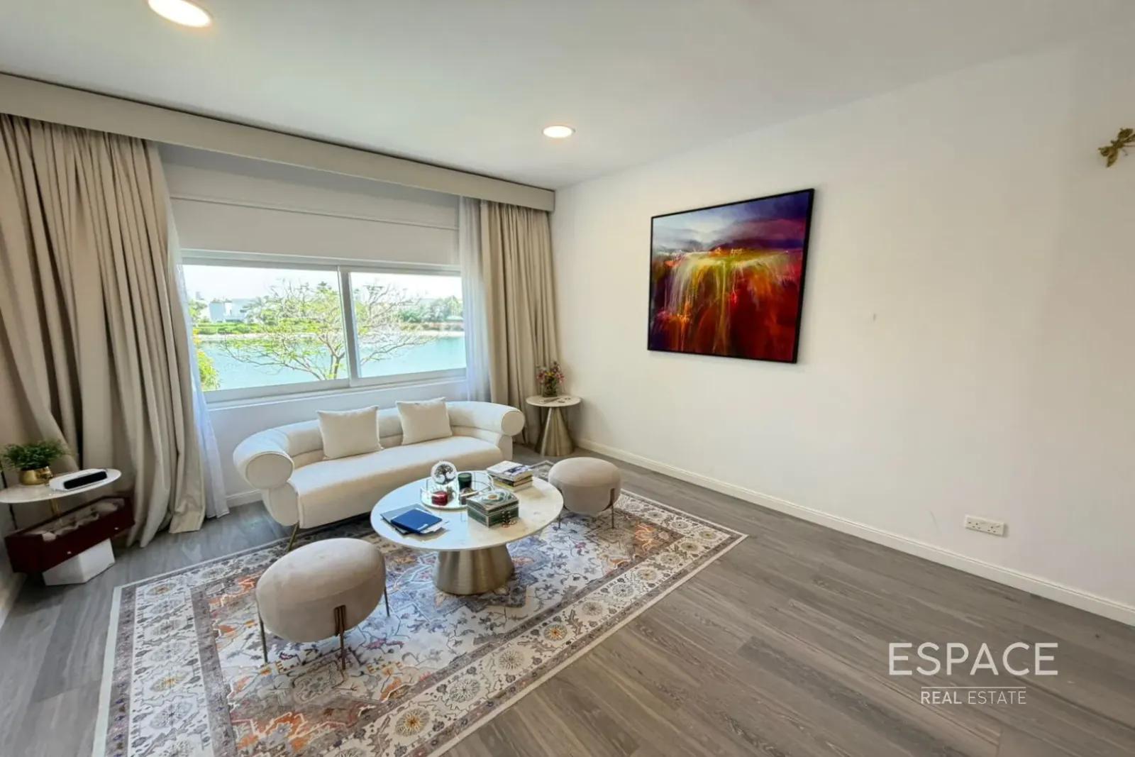 PropertiesGalleryCamera