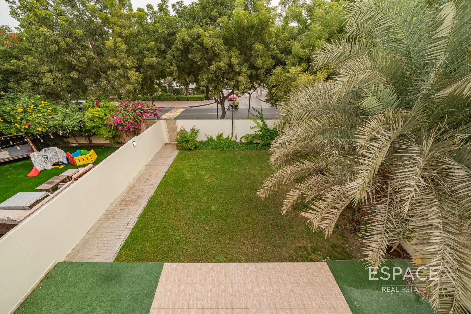 PropertiesGalleryCamera