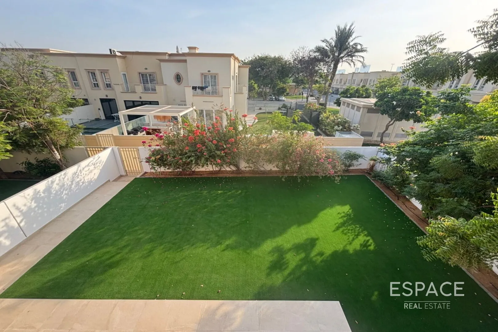 PropertiesGalleryCamera