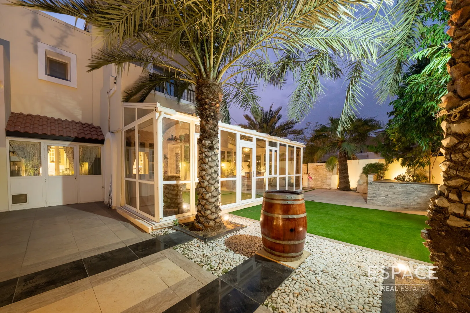 PropertiesGalleryCamera