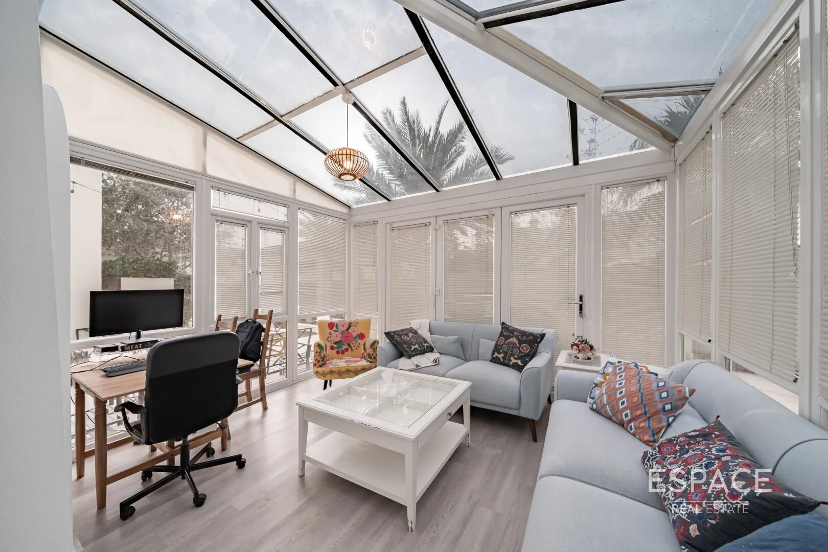 PropertiesGalleryCamera