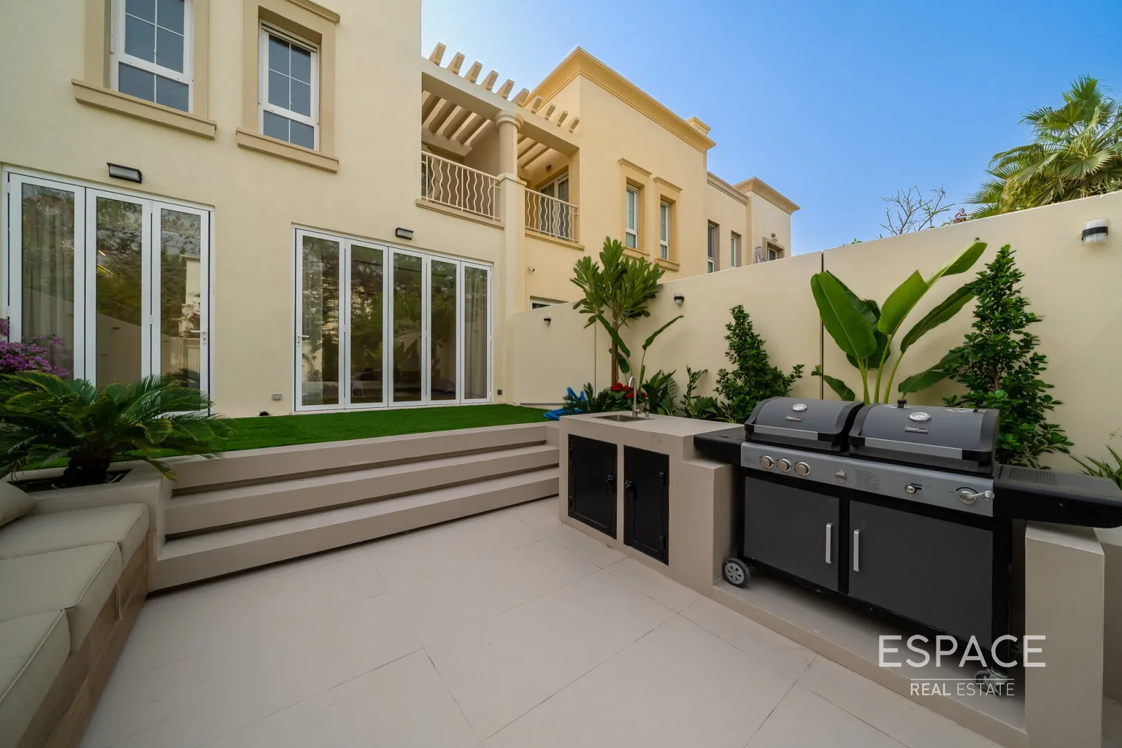 PropertiesGalleryCamera