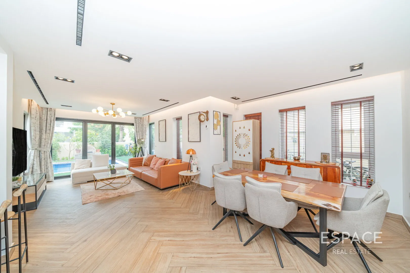 single static gallery