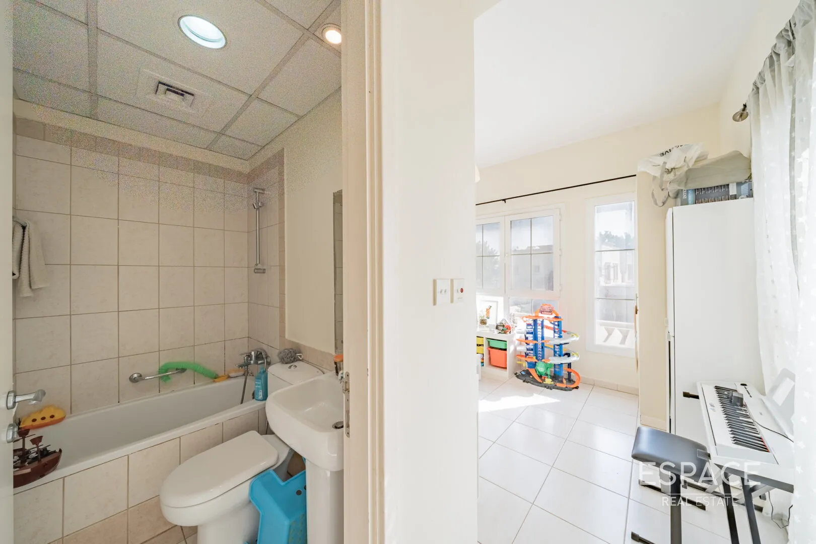 PropertiesGalleryCamera