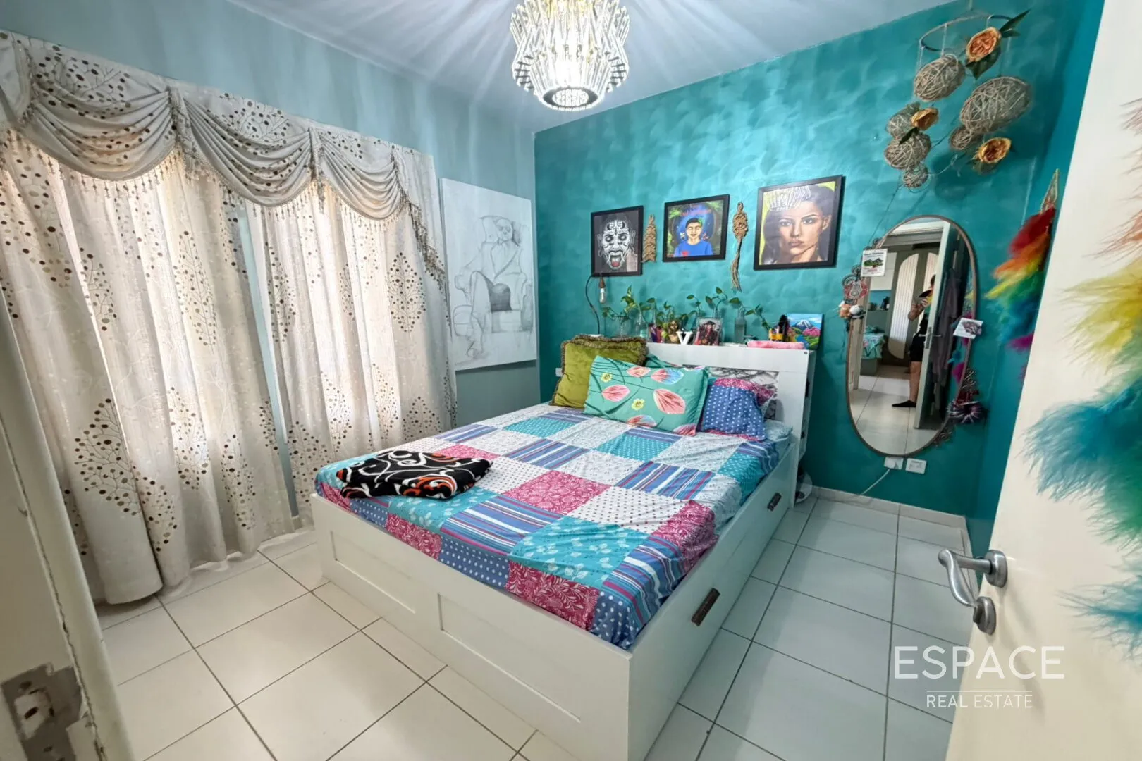 PropertiesGalleryCamera