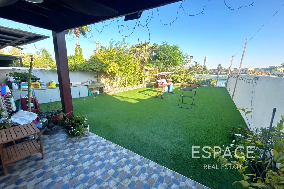 single static gallery