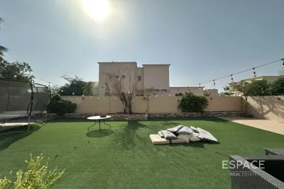 Meadows 5, Meadows, Dubai - Espace