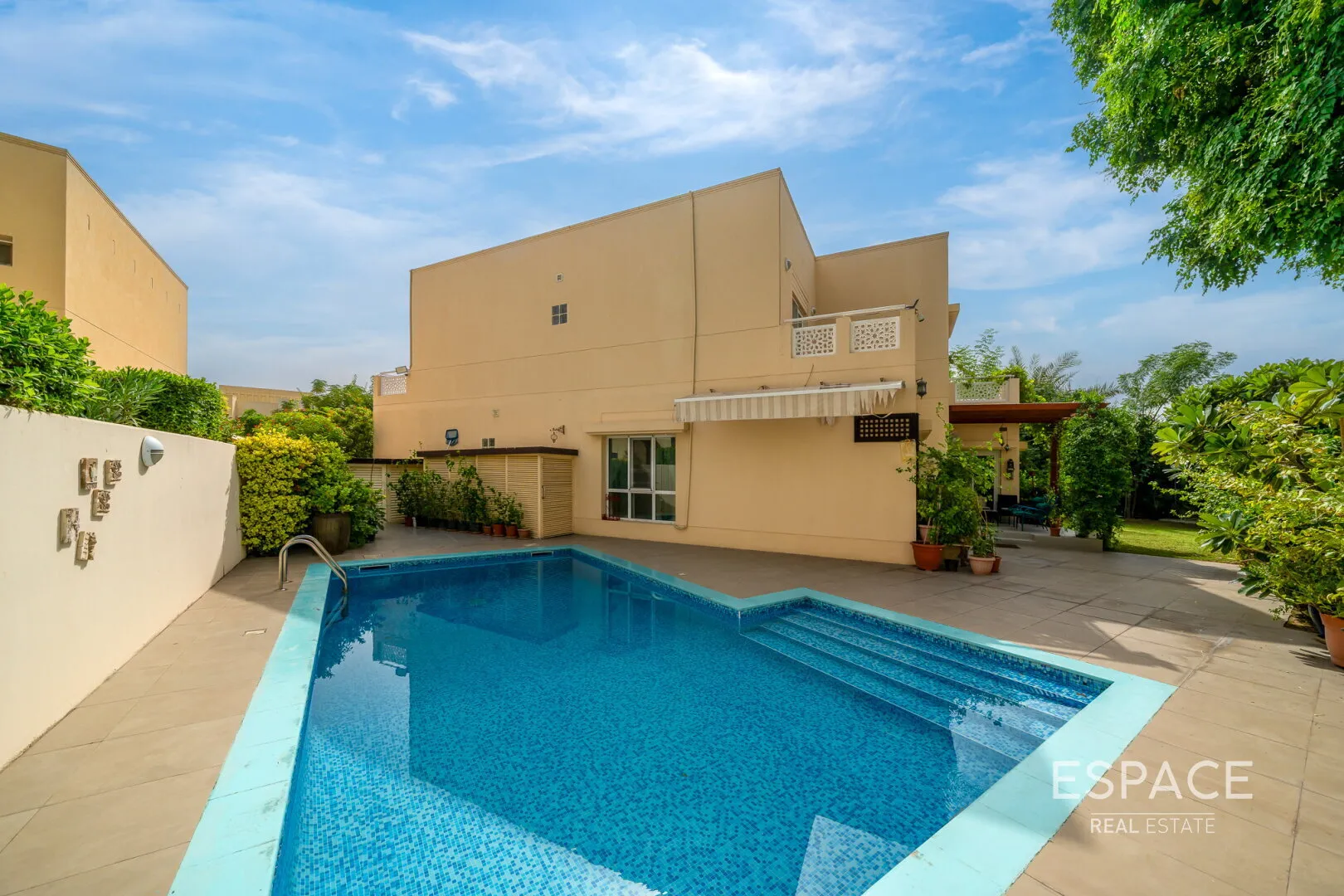 single static gallery