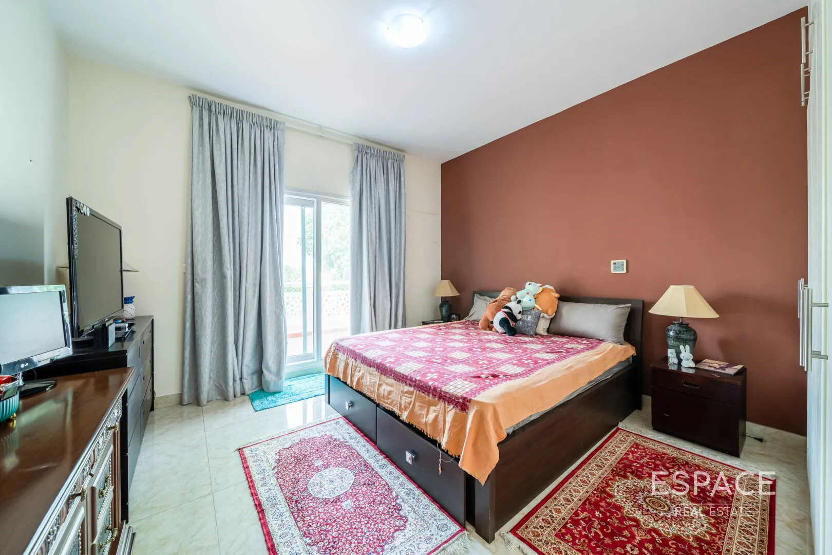 PropertiesGalleryCamera