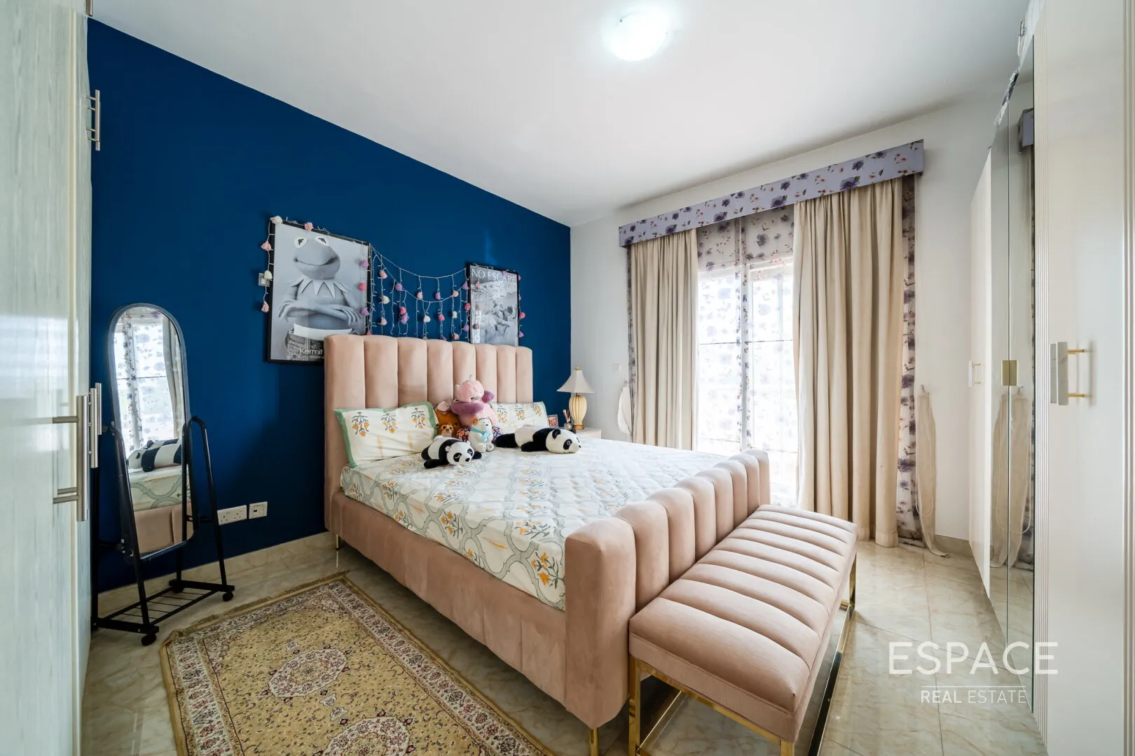 PropertiesGalleryCamera