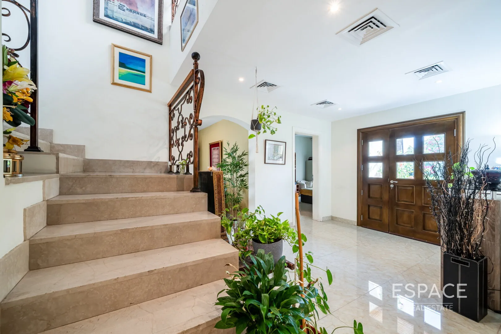 single static gallery