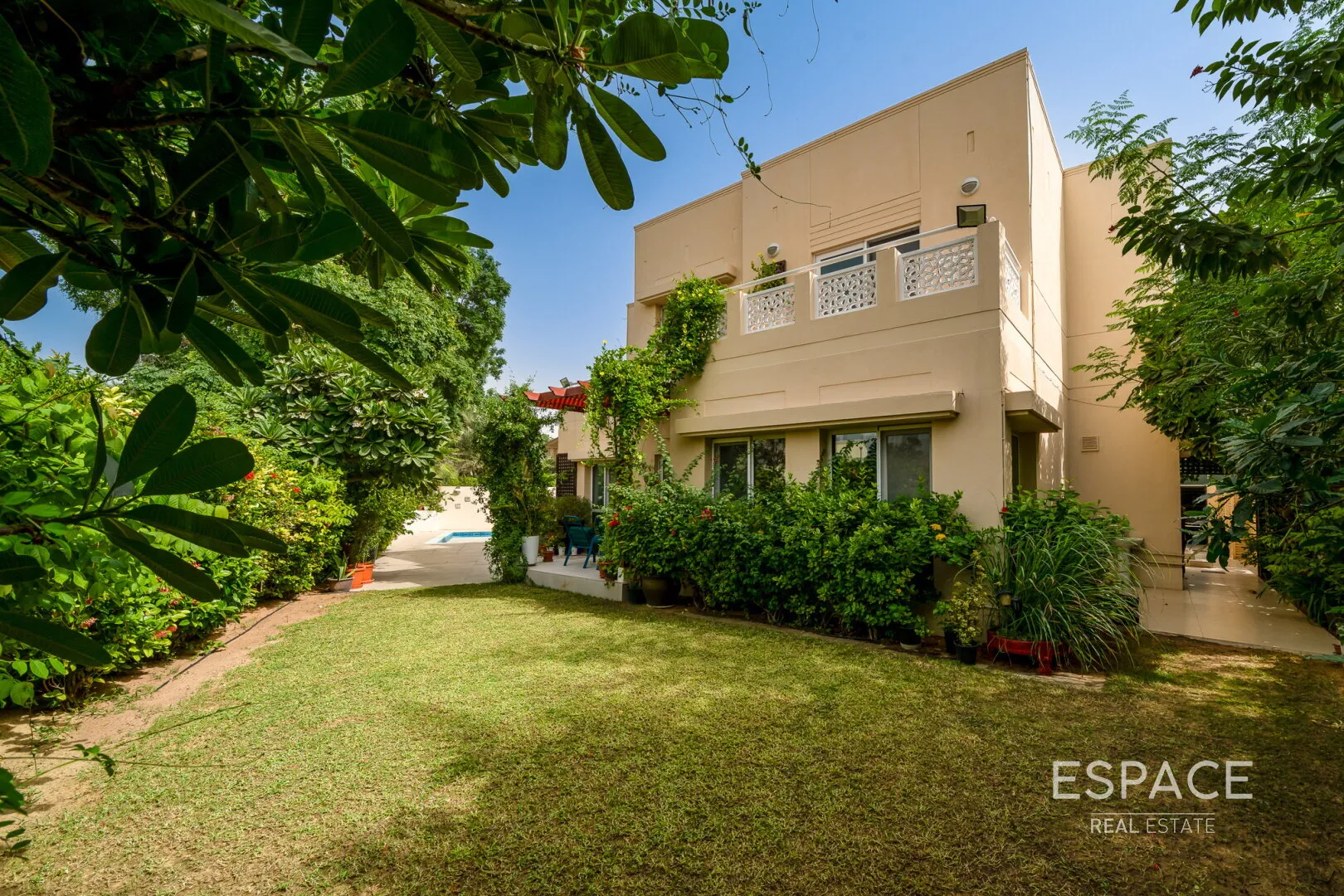 single static gallery