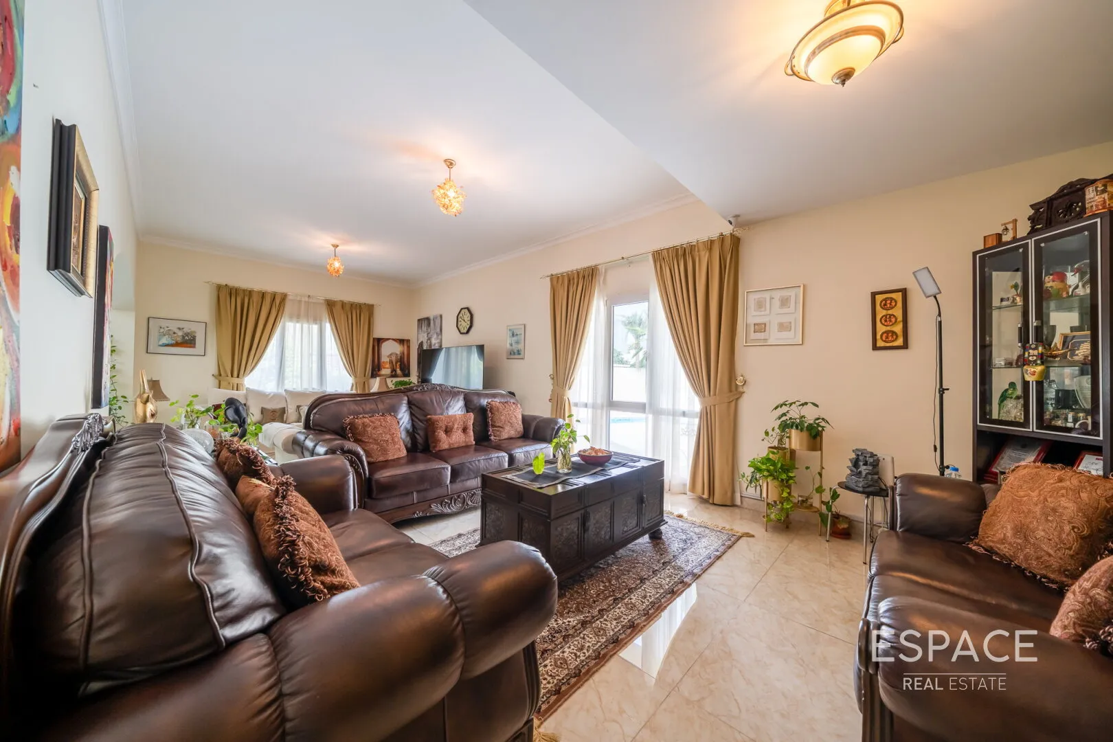 PropertiesGalleryCamera