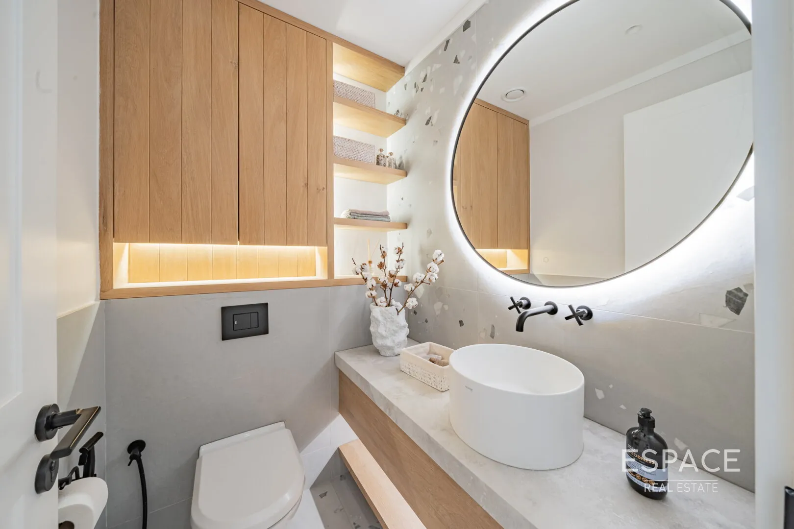PropertiesGalleryCamera